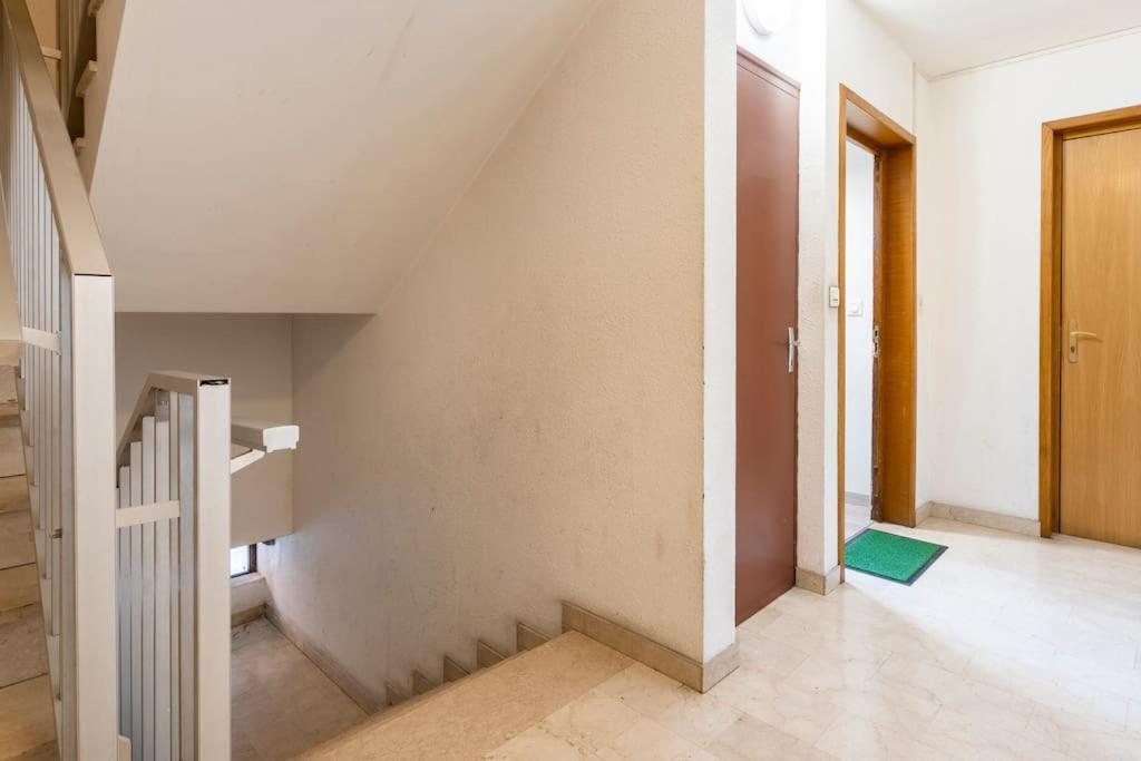 Studio Cosy Proche Du Centre + Parking Gratuit Cluses Buitenkant foto